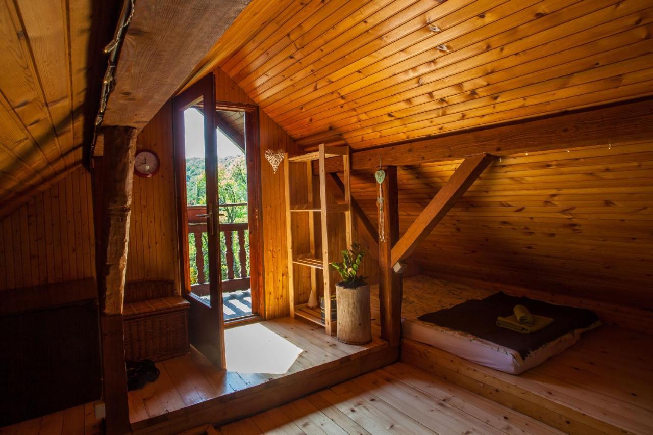 Na Okic - A Private Forest Oasis Sveti Martin pod Okicem Eksteriør billede
